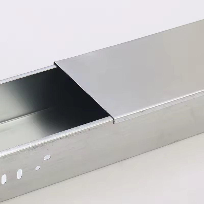 100 mm breite nicht brennbare feste Kabelunterlage für sichere und kabelfreie Verwaltung