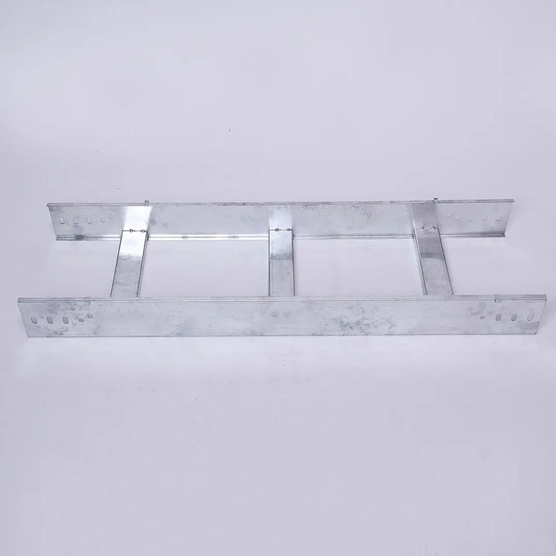 Ladekapazität Hot Dip Galvanized Stahlkabel-Tray mit Lüftungsgraben und Korrosionsbeständigkeit